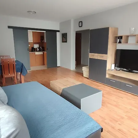 Beatris Modern Comfort