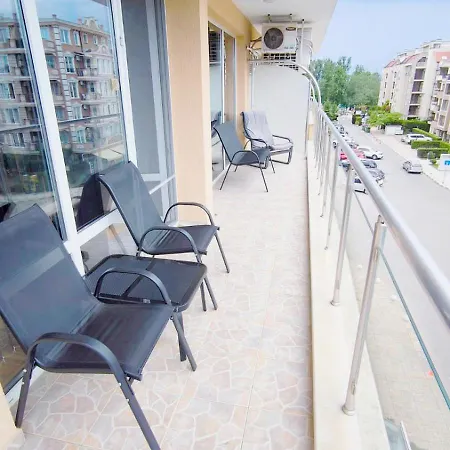 Beatris Modern Comfort 72m2 * Napospart